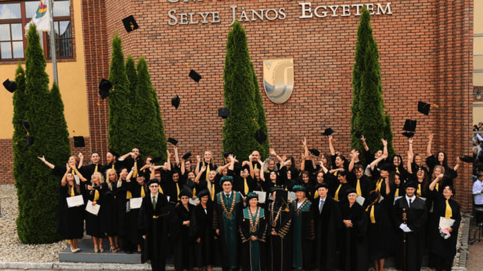 Унiверситет